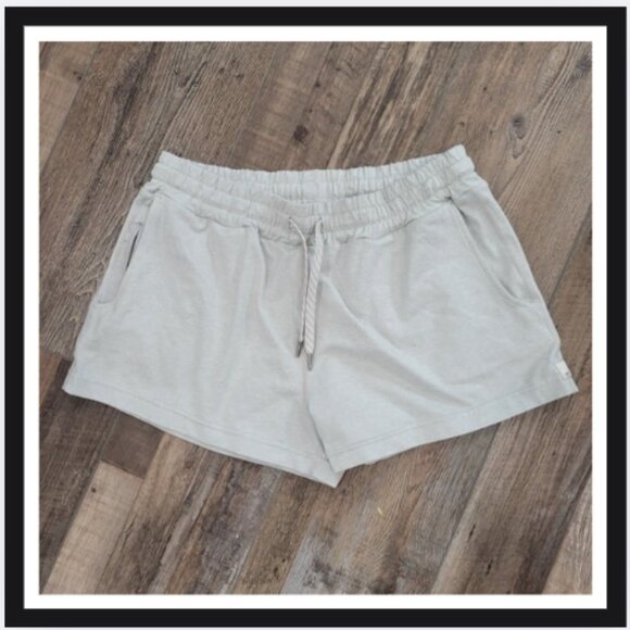 Vuori halo performance shorts - Picture 3 of 6